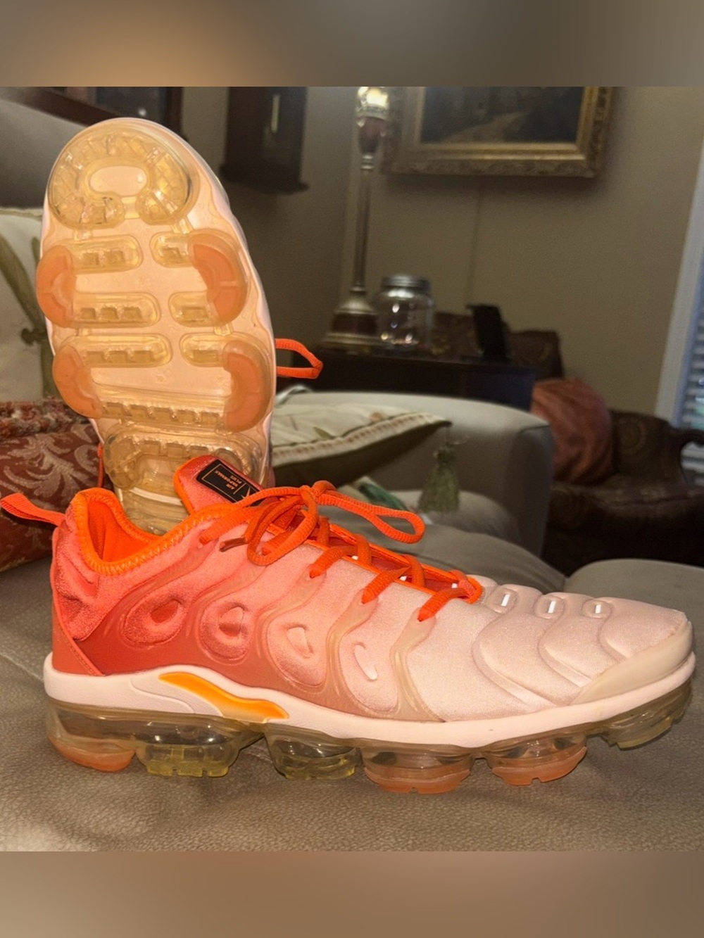Nike Air Vapormax Plus: Barely Worn, Looks Brand New & Excellent Deal

Men SZ 12